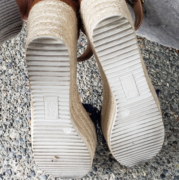 Platform Wedges Sandals - Picture 6 of 7